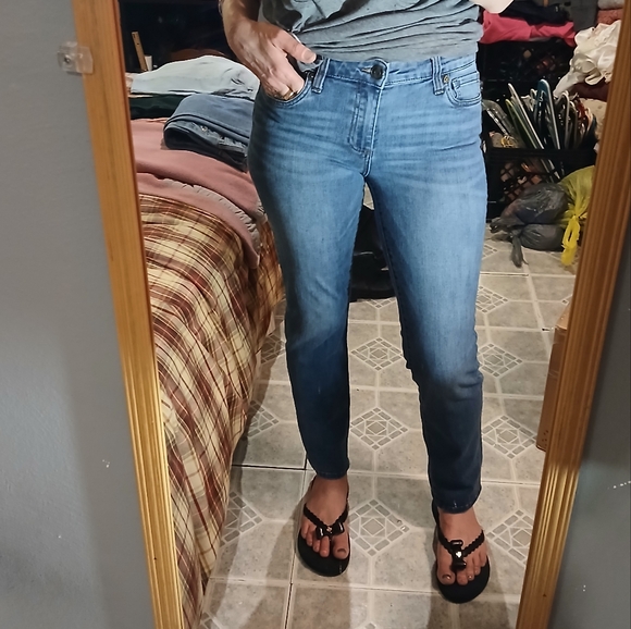 🎈KUT From The Kloth🎈BUY 1 GET 1 FREE💥 Catherine Mid-Rise Boyfriend Jeans Sz 4 - Picture 6 of 13